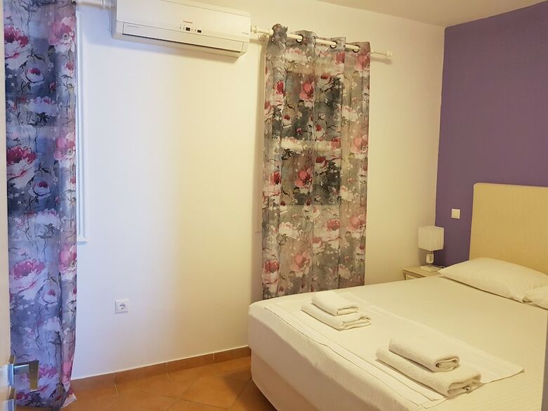 Menigos - Comfort 1 Bedroom Apartment Aa5r Nr.2