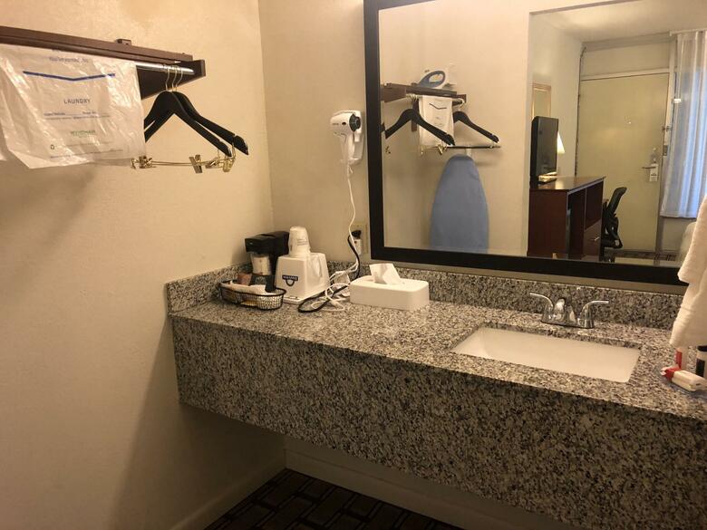 Hotel Days Inn