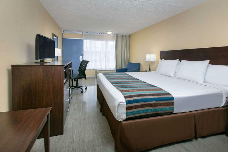 Hotel Days Inn