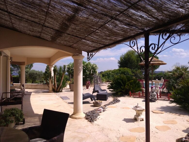 Villa de Charme Aux Portes de L'ard�che