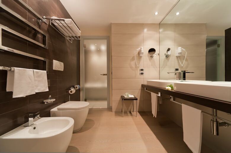 Hotel Rmh Modena Des Arts