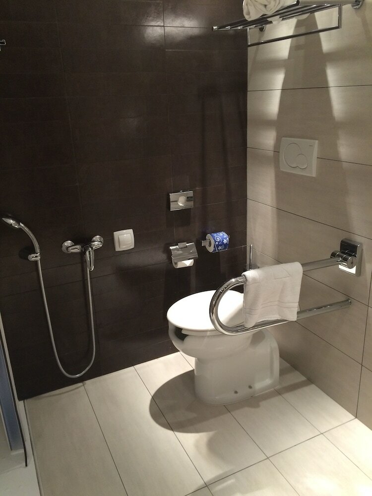 Hotel Rmh Modena Des Arts