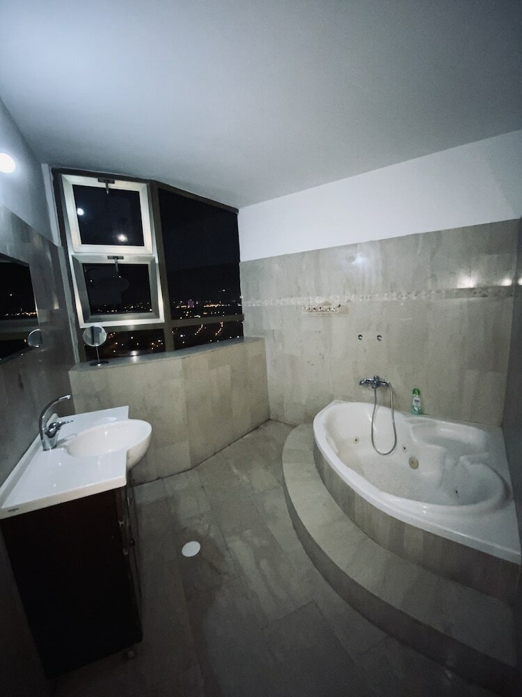 Hotel Sky View Home Stay