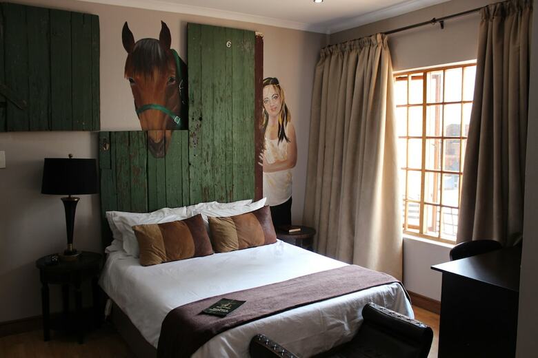 Bed & Breakfast House And Heart Guest House