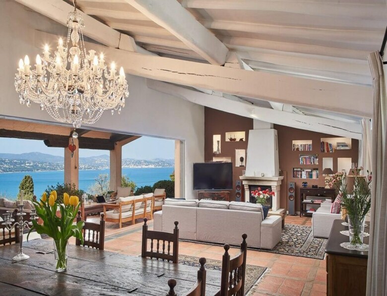Villa With A Magic View Of Saint Tropez