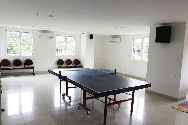Hotel Ten Eleven Living Point