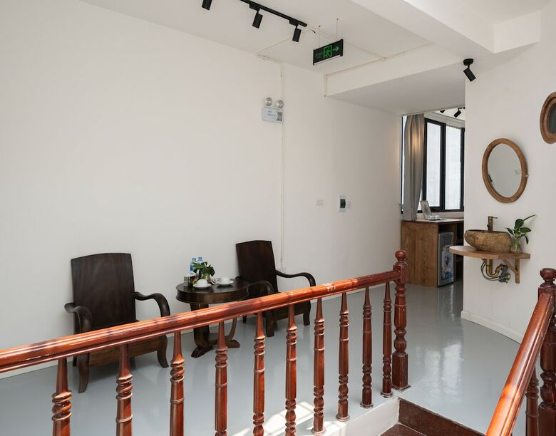 Aparthotel Nyna Homestay
