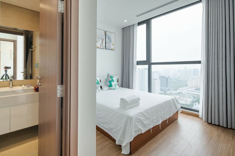 Aparthotel Luxhome Vinhomes Skylake
