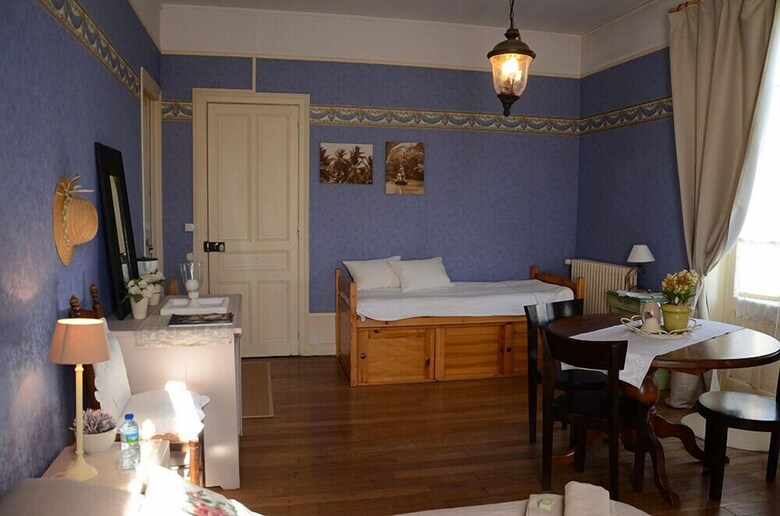 Bed & Breakfast La Grange En Champagne