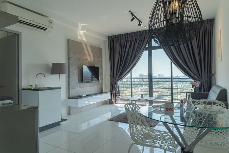 Apartamentos Oyo Home 43995 Premium 3br 1tebrau