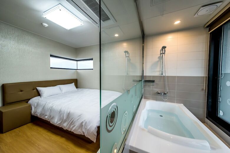 Apartamentos Sbs Love Pension