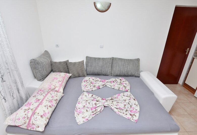 Apartments And Rooms Villa Mia