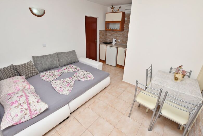Apartments And Rooms Villa Mia