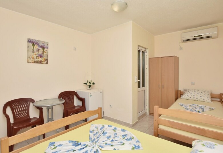 Apartments And Rooms Villa Mia