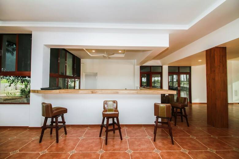 Hotel Capital O 266 The Wind Beach Resorts