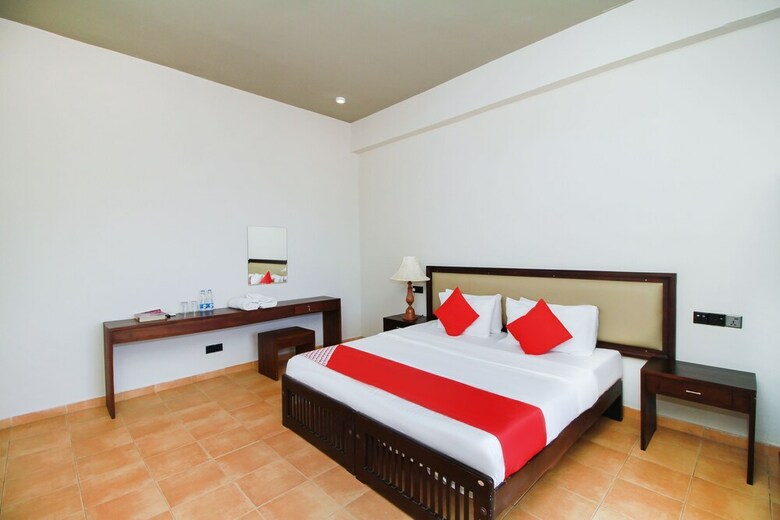 Oyo 245 The Kings Bay Hotel