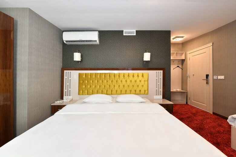 Sea Moon Hotel