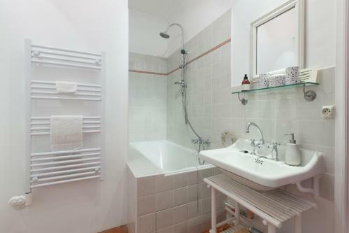 Bed & Breakfast Chateau De Saint Martin
