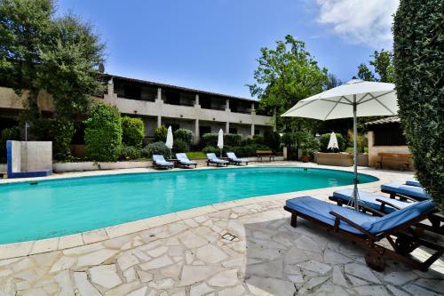 Hotel L'estirado Des Adrets