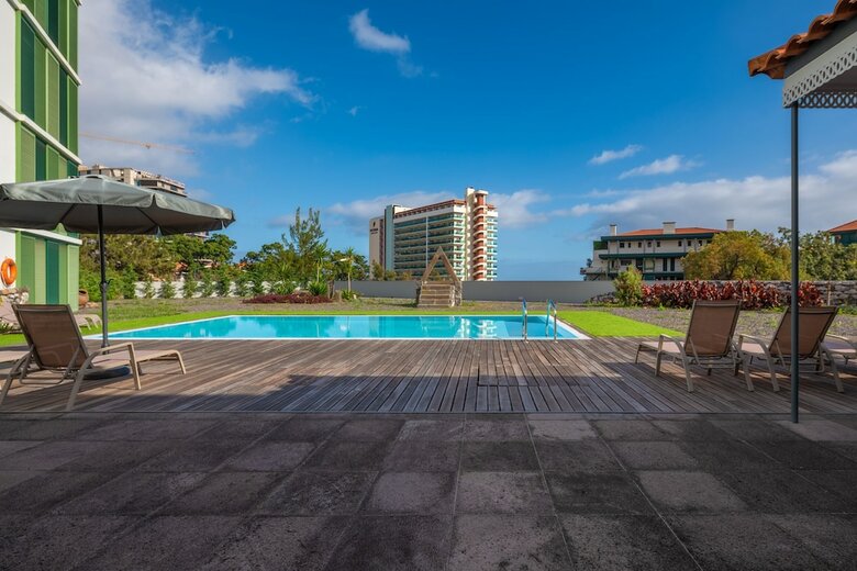Villa Century House