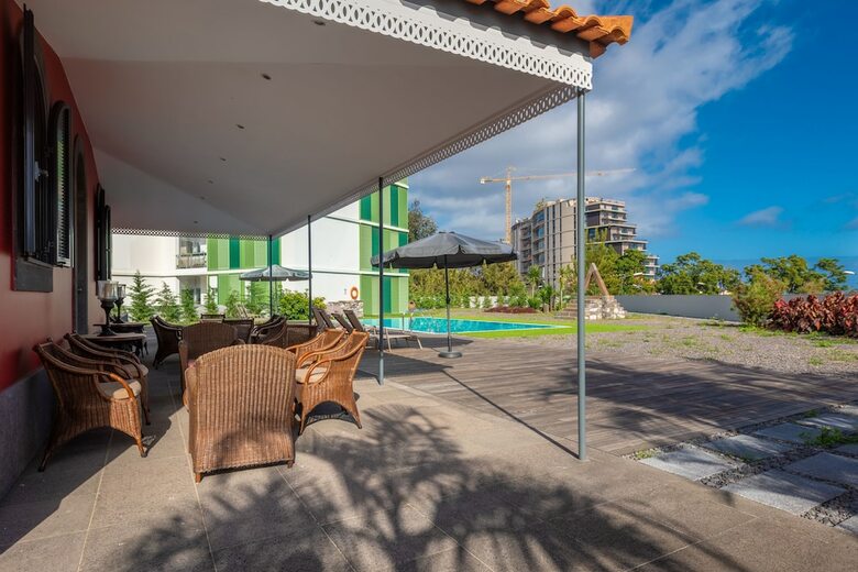 Villa Century House