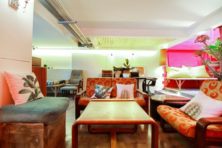 Hotel Oyo 267 Chaba Poshtel