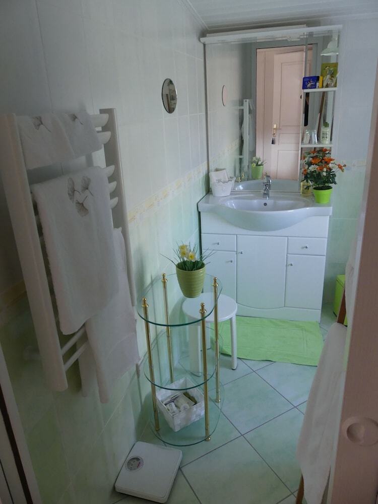 Chambre D'h�te Blanche Pierre B&B