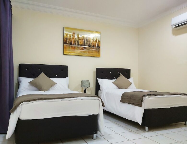 Apartamentos Meridiana Residences