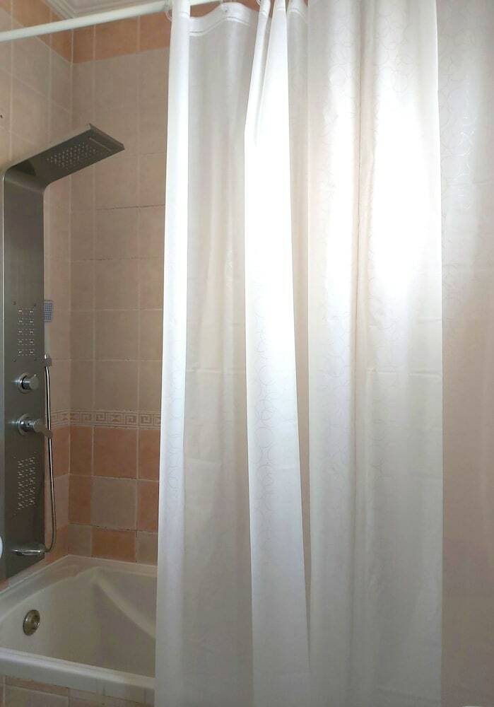 Apartamentos Meridiana Residences