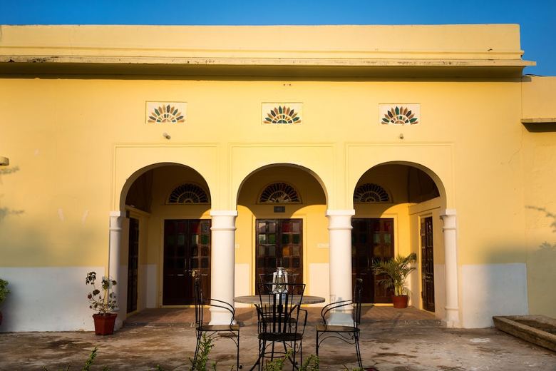 Hotel Bara Bungalow Kalwar, Jaipur - A Rosakue Collection