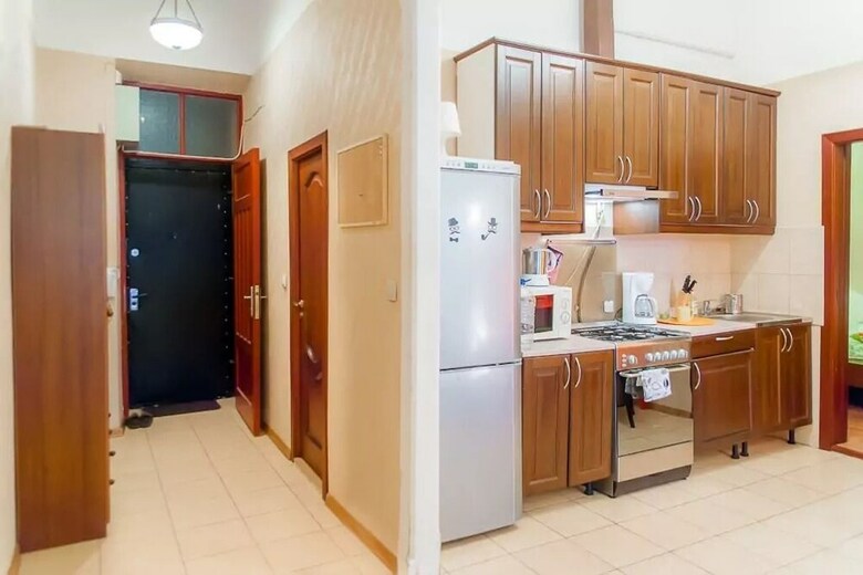 Apartment On Bolshoy Gnezdnikovskiy 10