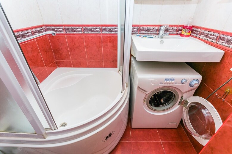 Apartment On Bolshoy Kondratievskiy 4