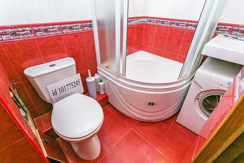 Apartment On Bolshoy Kondratievskiy 4