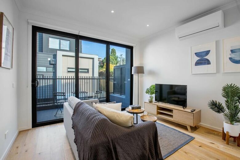 89 Fancy Doncaster Home