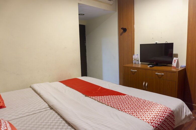 Oyo 1161 Stefani City Hotel