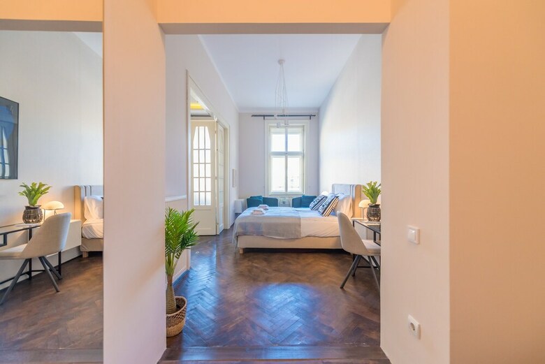 Oasis Apartments - Paulay Ede Street