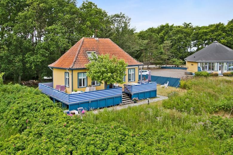 Apartamentos Skaerven Beachfront Condos And Cottage