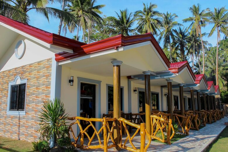 Hotel Aloha Seaside  Resort
