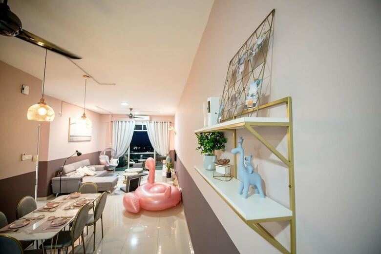 Apartamentos The Rumah @ Bm City