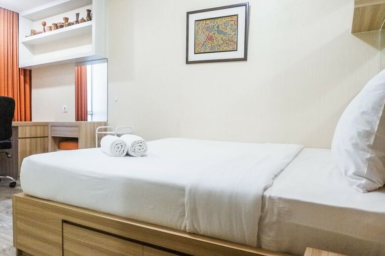 Homey 2br Apartment At Tamansari Papilio