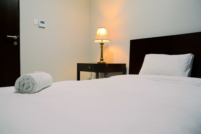 Luxurious 2br Ciputra Wold 2 Apartment