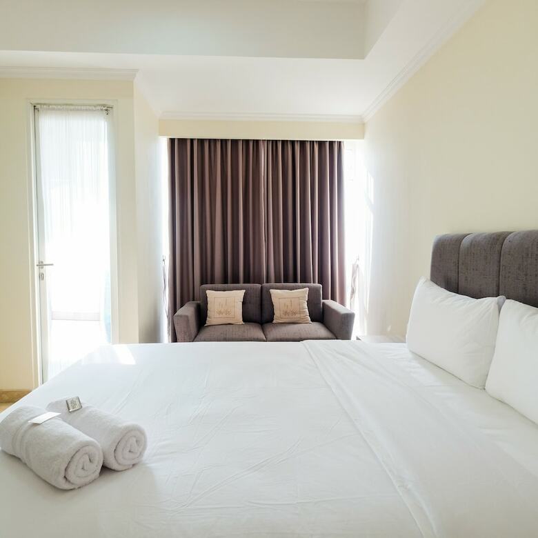 Modern Studio Menteng Park Apartment