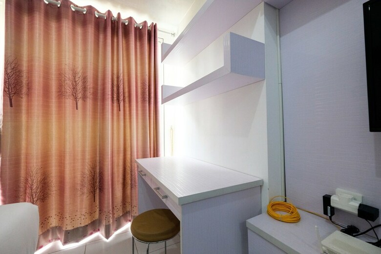 Minimalist Studio Room Casa de Parco Apartment
