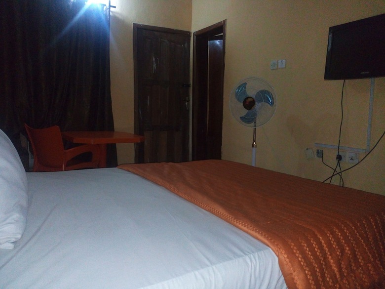 Offshoreroomz Hotel