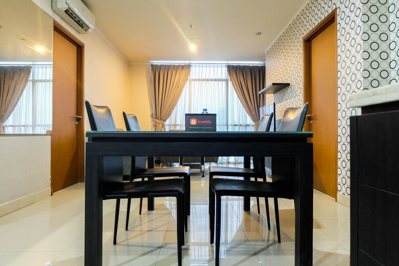 Spacious 3br Apartment At Sahid Sudirman Residence