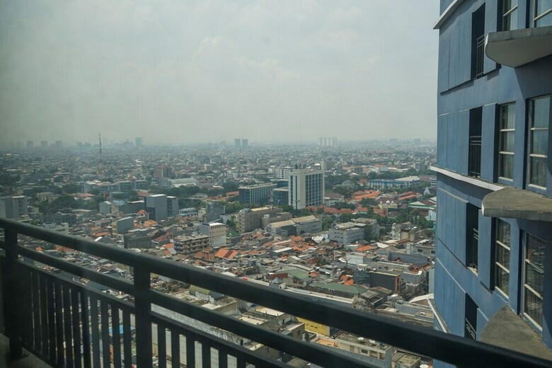 Spacious Studio Apartment At Pasar Baru Mansion