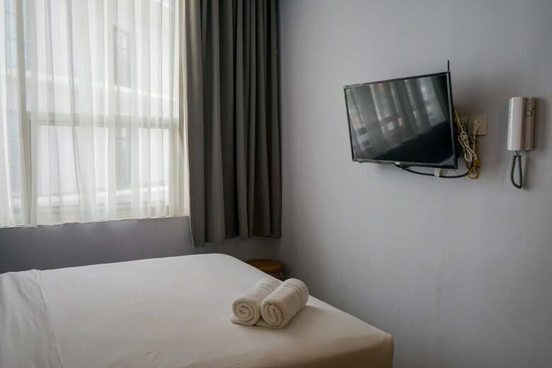 Spacious Studio Apartment At Pasar Baru Mansion