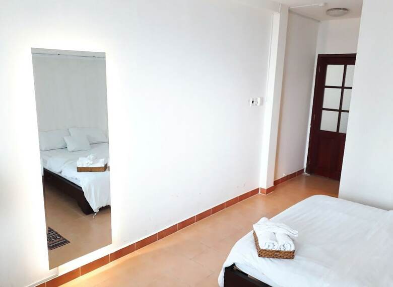 Hotel The Downtown Homestay