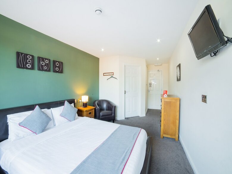 Douglas Hotel