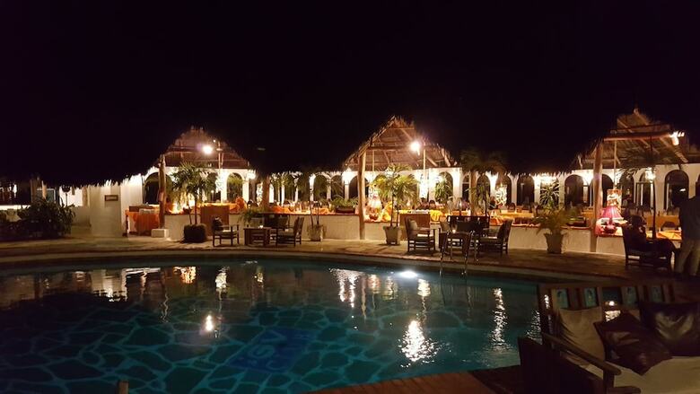 Hotel Blue Bay Village